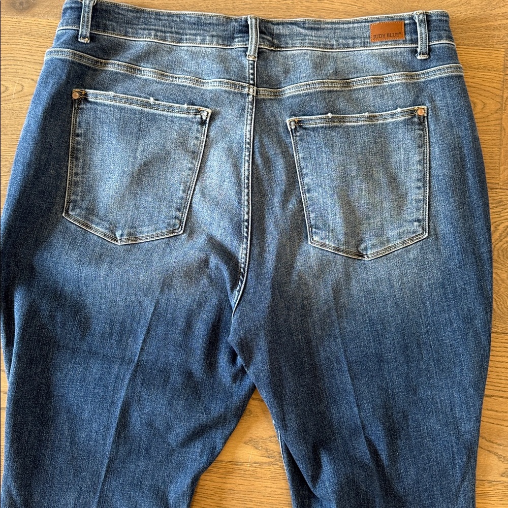 Judy Blue One Fine Day Boyfriend Fit Jeans Women’s 22W Non-Distressed Roomy Leg - Picture 10 of 16